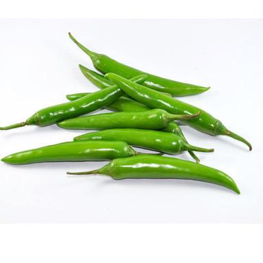 Fresh Green Chilli Good Source Of Vitamin B6, C, Iron And Potassium Moisture (%): 40-80%