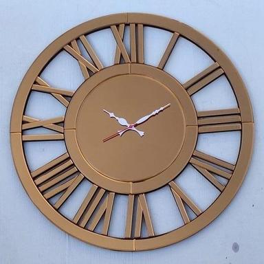 Brown Round Roman Wooden Wall Clock With 24X24 Inch Size For Home & Office