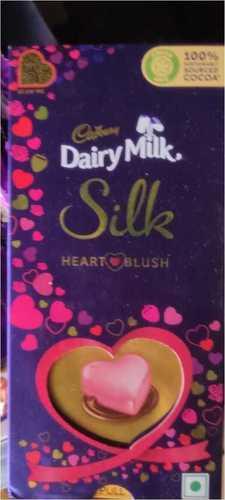 Brown 100% Vegetarian Cadbury Dairy Milk Silk Valentine Heart Blush Chocolate Bar 