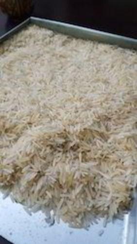  पौष्टिक मूल्य के साथ ऑर्गेनिक सफेद शुद्ध और कच्चे लंबे दाने वाला शुद्ध बिरयानी चावल 