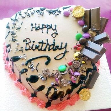 Rich Cream And Sweet Taste Round Cadbury Chocolate Decorated Birthday Cake Fat Contains (%): 6 Grams (G)
