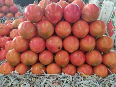 Red A Grade Pomegranate Fruits, 20 Kg, Gunny Bag(Contains Vitamin C)
