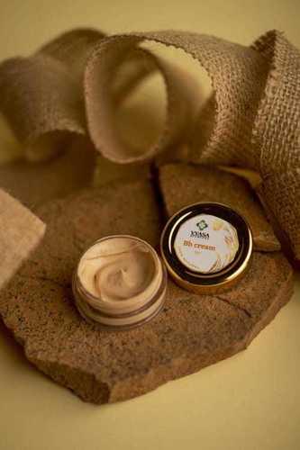 Uv Blocking Vyasa Ayurveda Pure And Natural Bb Cream For Skin Care Personal Uses, Pack Of 8G