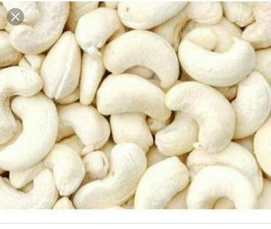 White W180 Grade Dried Cashew Nuts With 3 Months Shelf Life And Rich In Vitamin B6