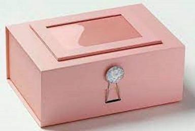 Sturdy Design Decorative Jewellery Gift Trunk Box With Transparent Acrylic Window Design: Attractive