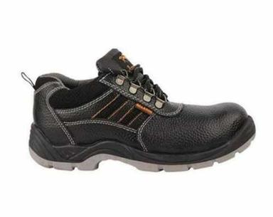 Shock Proof Industrial Safety Shoes, Black Color Lace Up Leather Shoes Heel Size: Flat