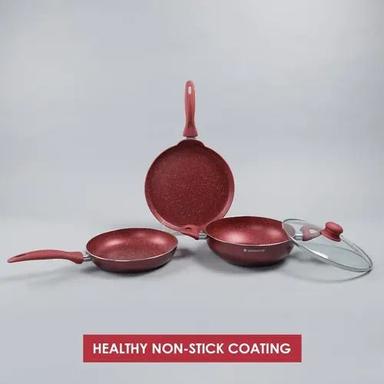Healthy Non-Stick Coating Garnet Pan With Soft Touch Handle & Lid