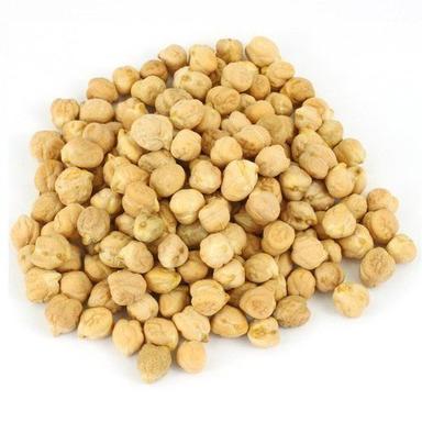 Organic And Healthy Chickpeas With 5 Months Shelf Life And 1% Broken Broken (%): 1