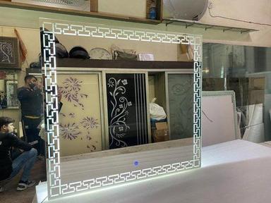 Rectangular Good Glass Quality And Interactive Led Smart Mirror 