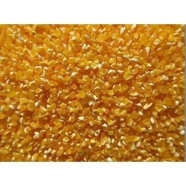 Golden Dried Crushed Maize Grits Poultry Feed, Pack Of 50 Kg, For Cattle Use Admixture (%): 20%