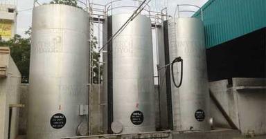 Premium Quality Oil Storage Tank For Fuel  Application: Chemical Industry
