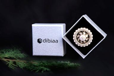 Attractive And Unique Ring Box Use: Jewelry