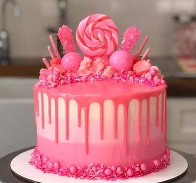 Baby Pink White Sweet Cream Birthday Cake With Cream Flavor Weight 1 Kg Additional Ingredient: Strawberry