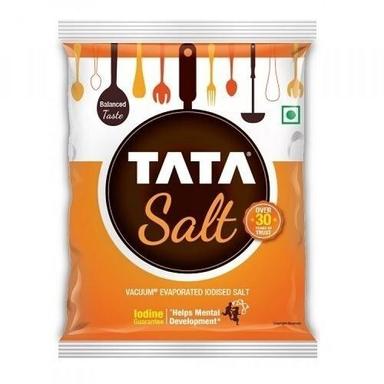 White Iodized Vacuum-Evaporated Balanced Taste Tata Salt 