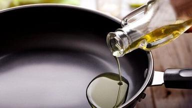 Cooking Oil Is A Liquid Fat That Comes From Plants Synthetic Sources Packaging Size: 1 Litre