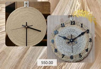 Brown Handicraft Decorative Wall Clock(Seamless Design And Rust Free)