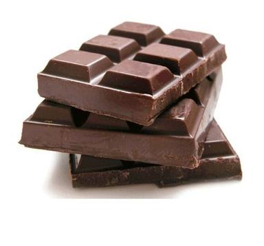 ब्राउन अनसैचुरेटेड वसा, प्रोटीन, विटामिन ई, मैग्नीशियम टेस्टी और हनी मिल्क का स्वस्थ स्रोत डार्क चोको चॉकलेट 