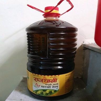 Chemical And Preservatives Free Rajdhani Kachi Ghani Mustard Oil For Cooking Application: Home