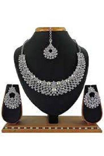 Skin Friendliness Party Wear Light Weight Silver Traditional Ladies Artificial Necklace Sets Gender: Women