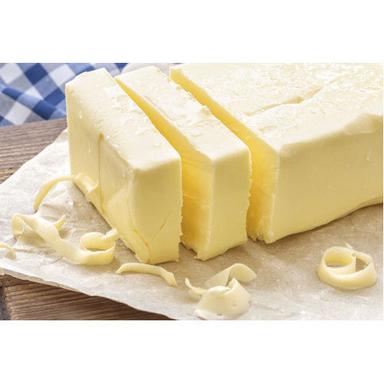 पीला ताजा और स्वस्थ शुद्ध और प्राकृतिक फुल क्रीम मिलावट मुक्त पाश्चुरीकृत मक्खन 