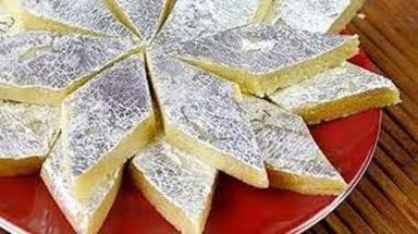 Best Quality Yummy And Delicious Kaju Katli With Made Of Pure Milk And Cashew Carbohydrate: 22.6 Grams (G)