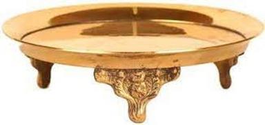 Metal Pooja Plate With Elegant Design And Perfect For Serving Taste