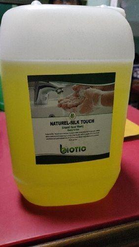 Yellow Highly Effective And Skin Friendly With Anti Bacterial Liquid Hand Wash