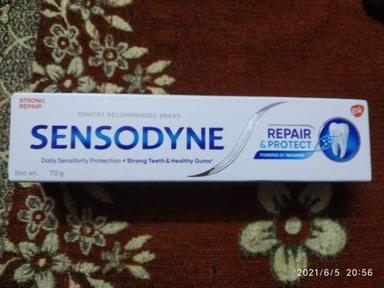 Oval Save To Use Highly Effective Sensodyne Sensitive White Toothpaste With 70 Grams Packet