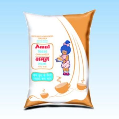 Fresh Enriched With Proteins Natural Healthy And Creamy White Amul Cow Milk Age Group: Adults
