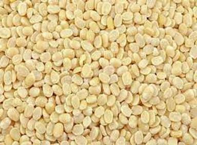Pure And Organic Round Shape Dried White Urad Dal, Rich In Protein Admixture (%): 2%