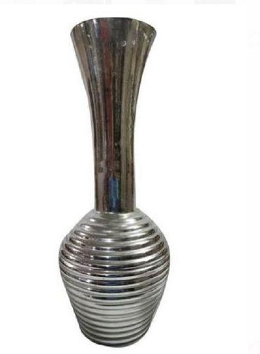 Light Weight And Metal Body Silver Flower Pots For Decoration Purpose Height: 13.7 Inch (In)