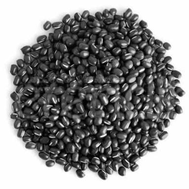 100% Pure Round Shape Natural And High In Protein Black Gram Seed  Crop Year: 6 Months