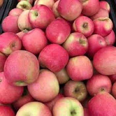 Round Chemical Free Delicious Natural Taste Healthy Organic Fresh Pink Lady Apple