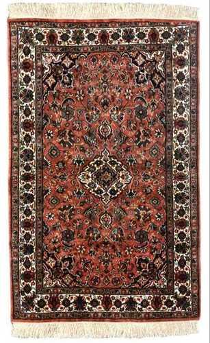 Fine Finish Beautiful With Elegant Look Premium Quality Kashmiri Handloom Carpet Quick Drying