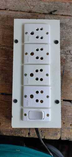 Energy Efficient Multi Socket White Modular White Rectangular Electrical Switch Board Frequency (Mhz): 50-60 Hertz (Hz)