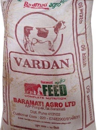 50 Kg Weight Feed Grade Baramati Agro Feed Application Animals Feed  Admixture (%): 25%