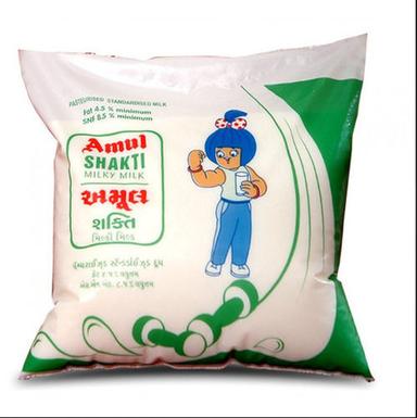 100% Fresh 3.0% Fat 4.7% Protein Packaging Size 500Ml White Amul Milk  Age Group: Old-Aged