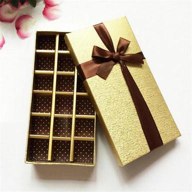  मज़बूत एलिगेंट दिखने वाला प्लेन ग्लॉसी लैमिनेटेड बर्थडे चॉकलेट गिफ्ट बॉक्स की लंबाई: 32 सेंटीमीटर (Cm) 