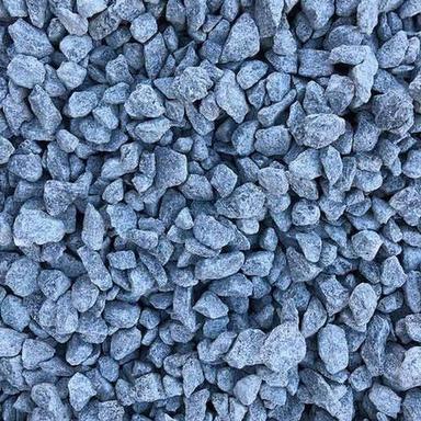 Weather Friendly Quick Drying And Easy To Handle Blue Metal Crushed Stone