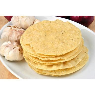 Hygienically Packed Rich Aroma Crispy And Crunchy Delicious Garlic Papad  Best Before: 3 Months