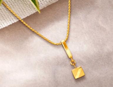 Female Gold Necklace Pendant For Anniversary Occasion, Golden Color Gender: Women'S