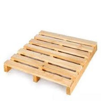 Yellow  Long Durable Termite Resistance Square Two Way Entry Reusable Wooden Pallet