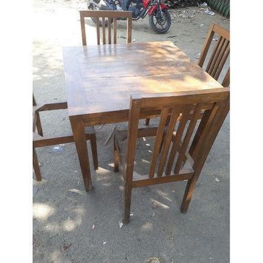 Machine Made Borer And Termite Proof Long Durable Designer Look Wooden Dinning Table