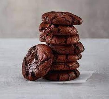 Premium Grade Tasty Round Sweet Chocolate Loaded Biscuits With High Protein