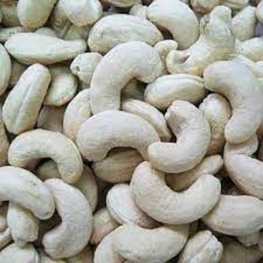 Hygienically Processed Highly Nutritious Rich In Proteins Vitamins Fiber Fresh Cashew Nut  Crop Year: 2 Months
