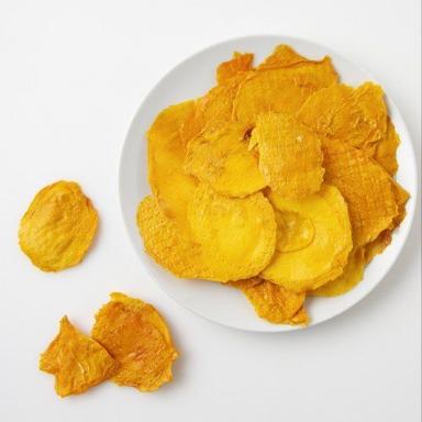 Gmo Crispy Delicious Yummy And Tasty Yellow Dried Mango Flakes