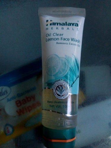 Smooth Soft Reduced Acne Dust And Nourishment Himalaya Herbals Lemon Face Wash Color Code: White