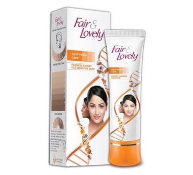  Chemical Free Herbal Extracts All Skin Types Ayurvedic Face Cream Age Group: Adults
