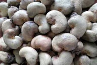 Natural Raw Cashew Nuts For Food, Foodstuff, Snacks And Sweets Applications
