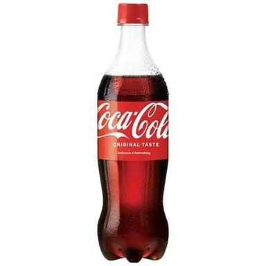 750 Ml Packaging Size Black Carbonated Water And Added Sugar Coca Cola Cold Drink Alcohol Content (%): 0%